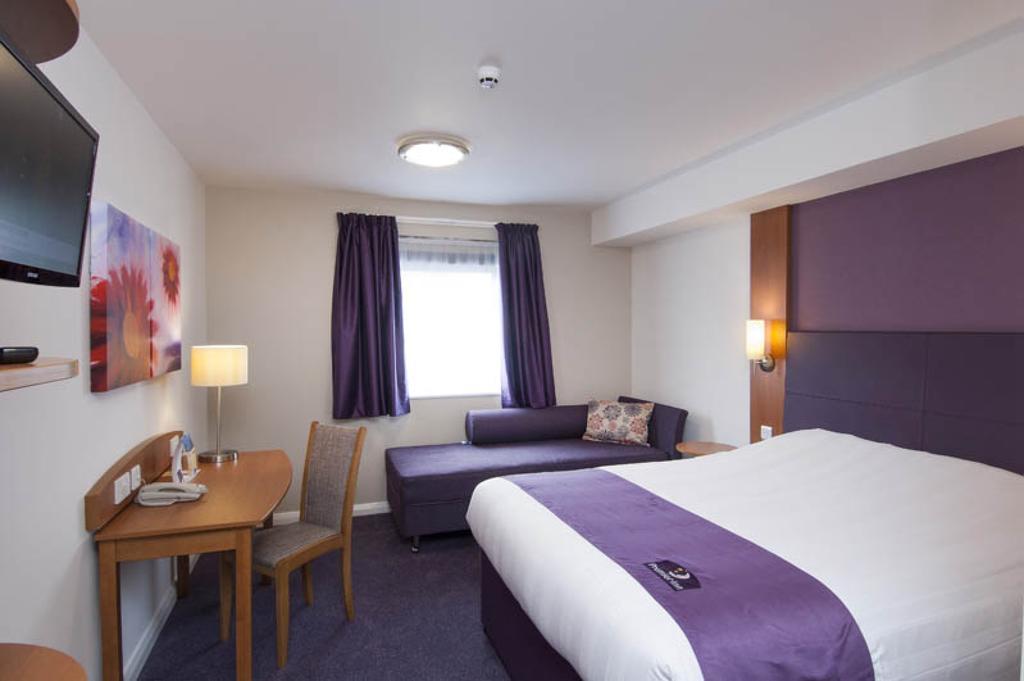 Premier Inn Birmingham South - Hall Green Exterior photo