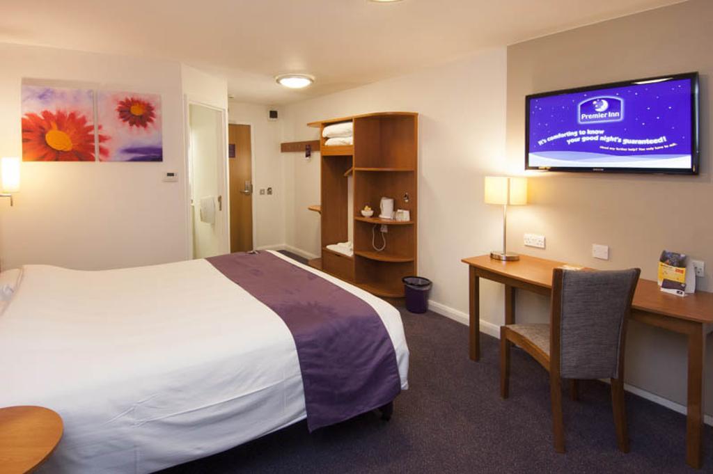 Premier Inn Birmingham South - Hall Green Exterior photo