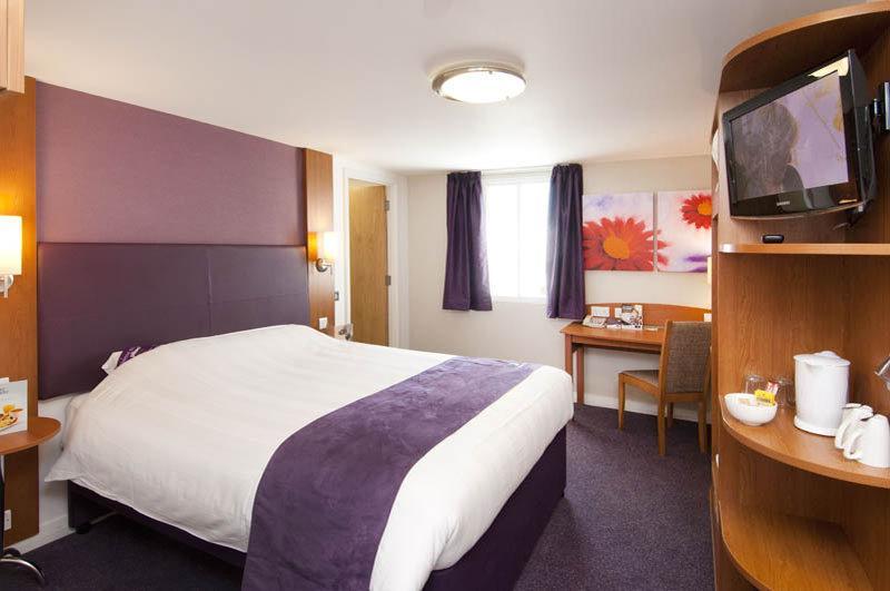 Premier Inn Birmingham South - Hall Green Exterior photo
