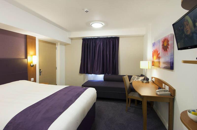Premier Inn Birmingham South - Hall Green Exterior photo